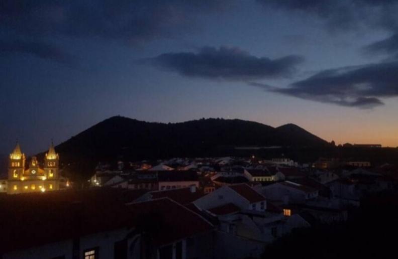 Telhados D'Angra Al Lägenhet Angra do Heroísmo Exteriör bild